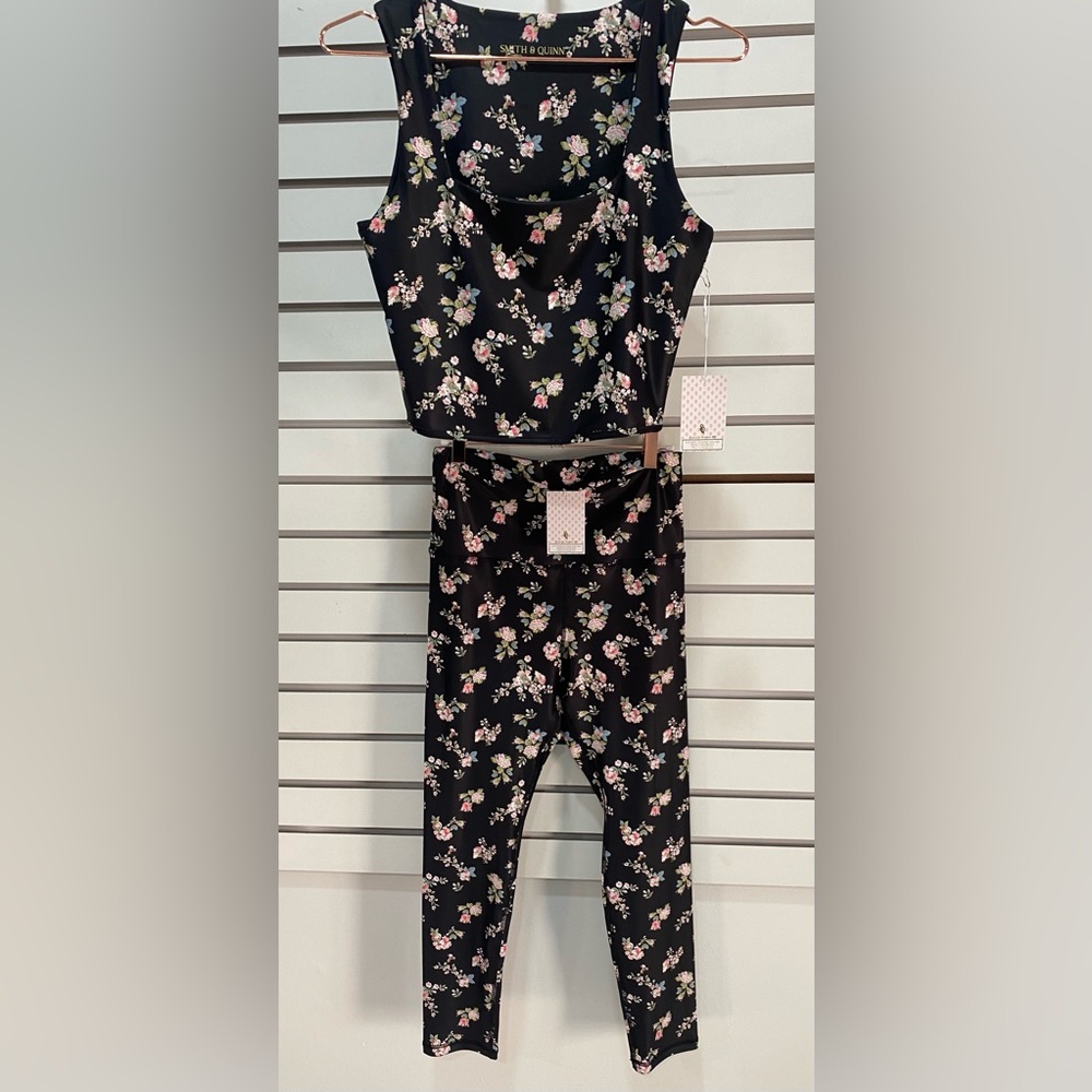 Smith & Quinn Toga Top & Pant Set Ebony Floral NWT